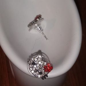 NWOT Hello Kitty Costume Studs offers welcome